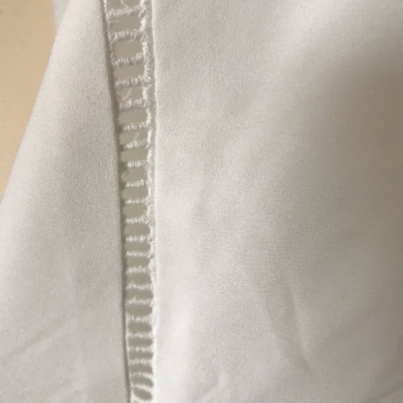 White blouse - Picture 2 of 2